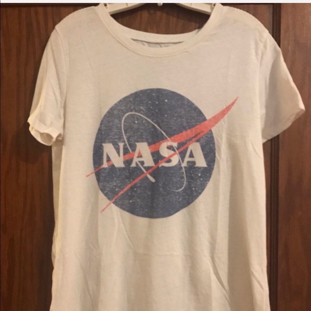 Fila grey V-neck  & NASA t-shirt bundle